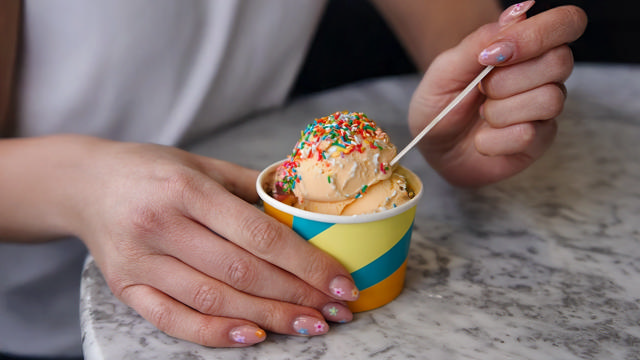 4oz Patterned Ice Cream Tub (PE Lined)